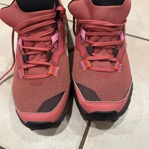 Adidas women’s pink Terrex hiking shoe size 6.5